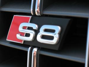 Audi S8 2008 года  (NA)